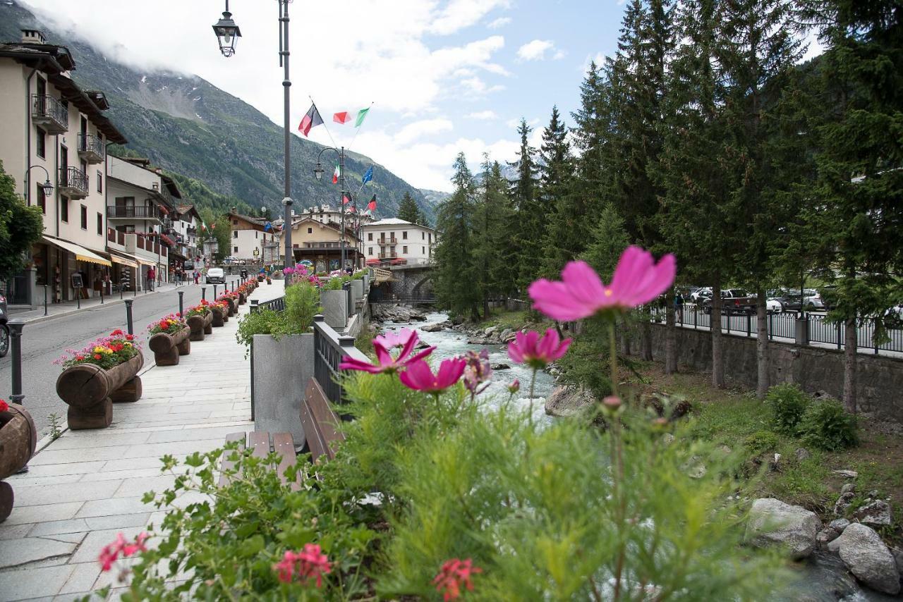 Mulino Del Bianco Apartments La Thuile Exterior photo